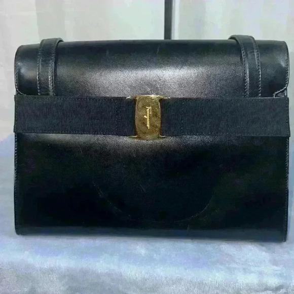 Salvatore Ferragamo Shoulder Bag - Picture 6 of 11